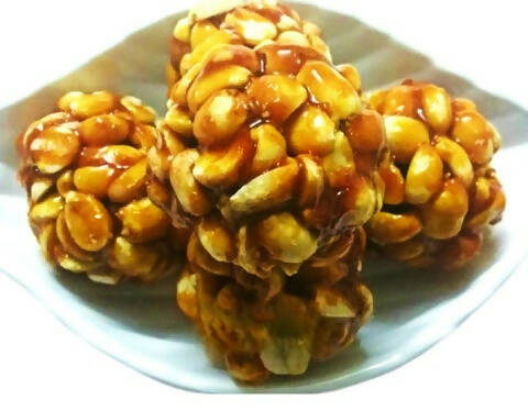 Godavari Vantillu Peanut ladoo/ Palli Undalu / Bellam Verusenaga Pappu Undalu