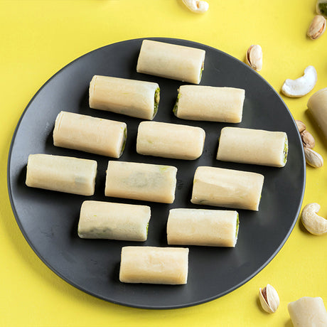 Vellanki Foods - Kaju Pista Rolls