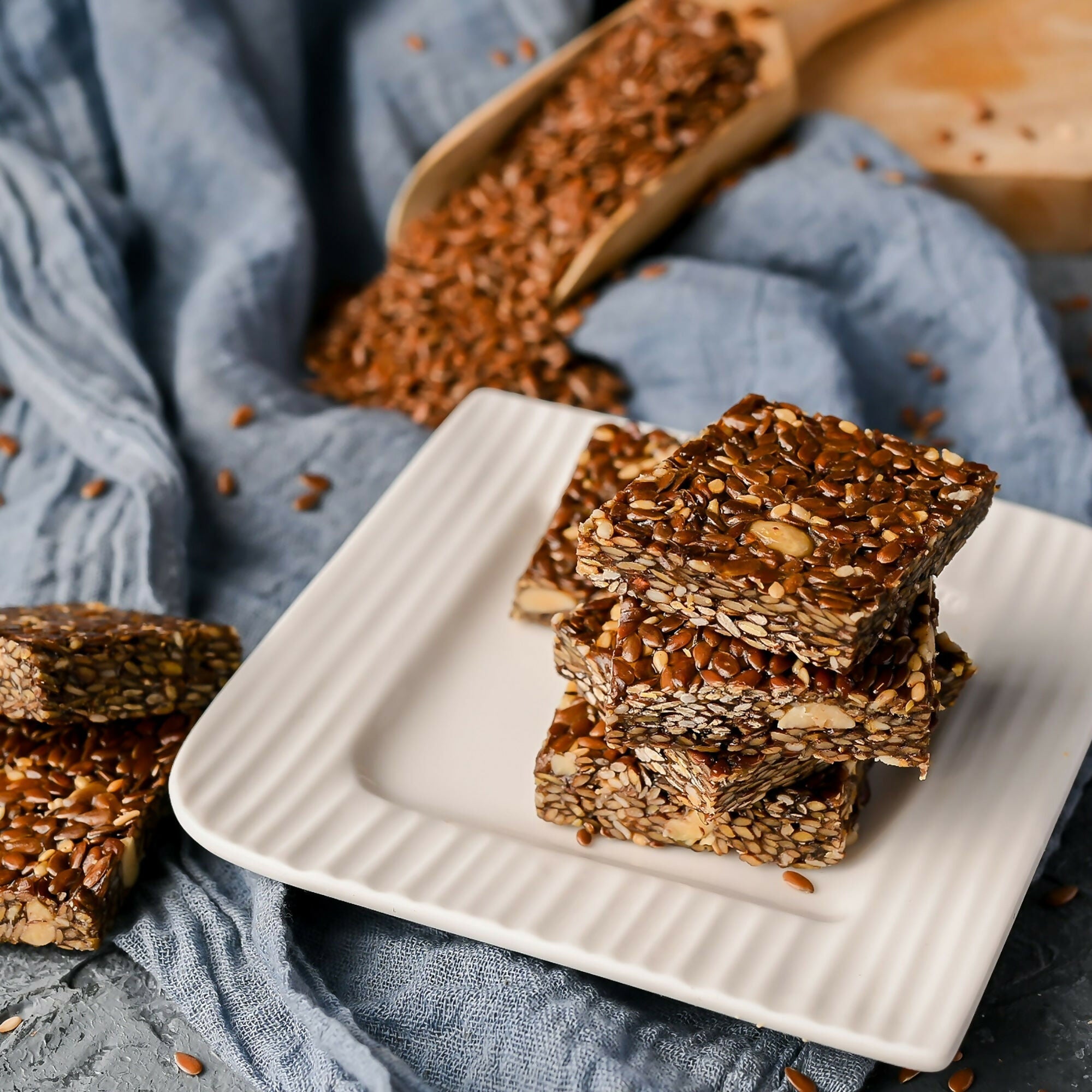 Vellanki Foods Avisalu(Flax Seed) Chikki