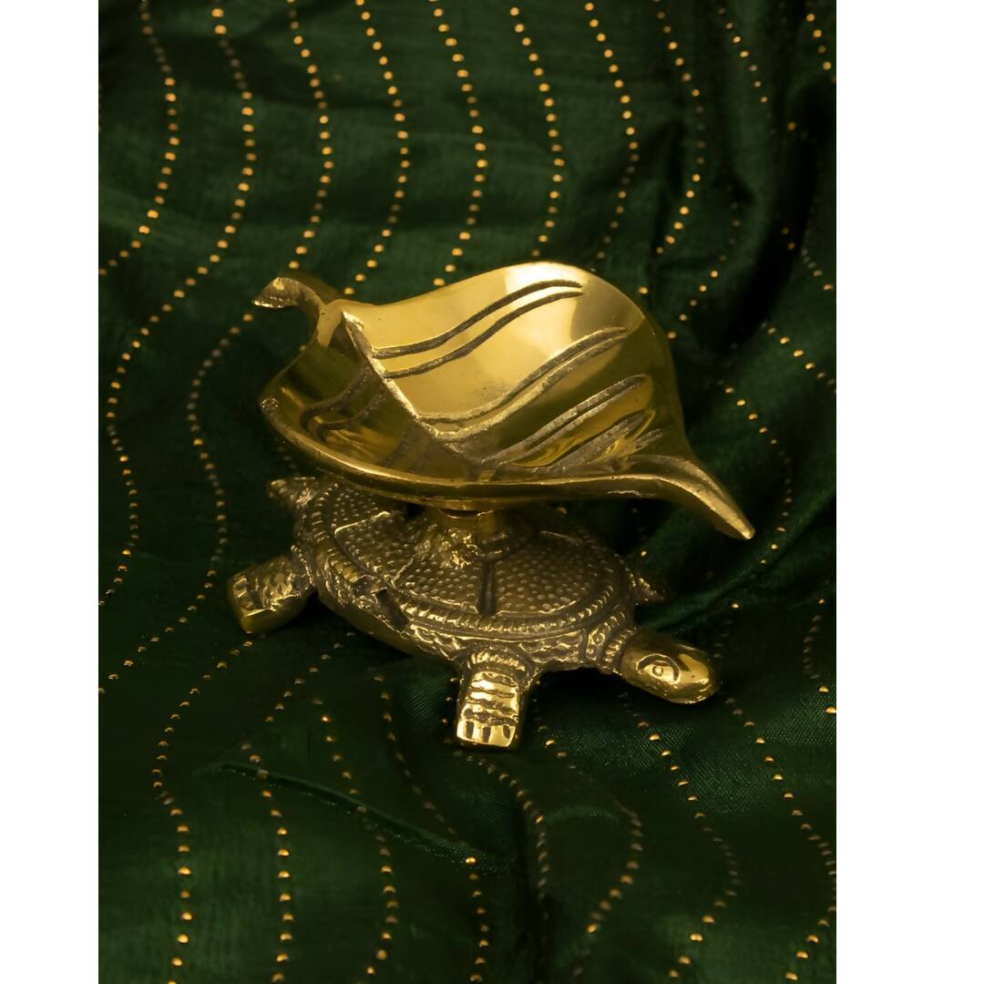 Spillbox Gold Toned Tortoise Leaf Diya